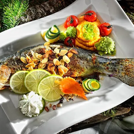 Ξενοδοχείο Talblick Neuweiler (Calw)